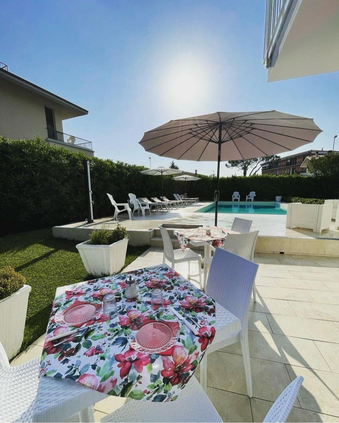 Bed And Breakfast Da Beatrice Sirmione Exterior foto